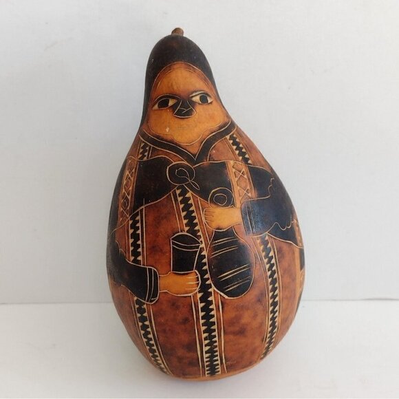 Vintage Handcarved Peruvian Gourd Man W/ Jug Cup Folk Art Musical Rattle 7" - Picture 1 of 8